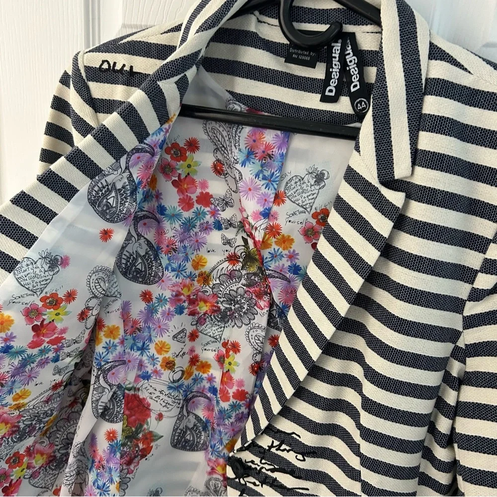 Desigual Striped Navy and Cream Linen Women's Blazer - Size L - BRAND NEW - Picture 7 of 10